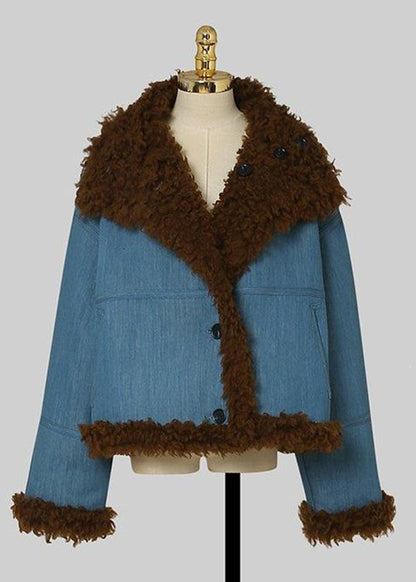 Effortlessly Elegant Coat with a Timeless Design