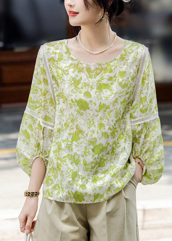 Well Tailored Shirt with a Graceful Silhouette