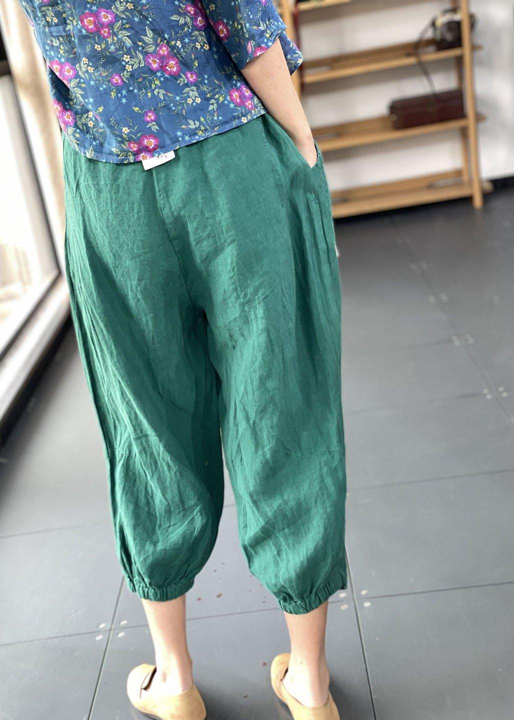 Well Tailored Pants with a Graceful Silhouette