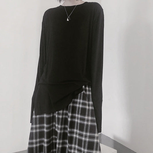 Effortlessly Elegant Top with a Timeless Design