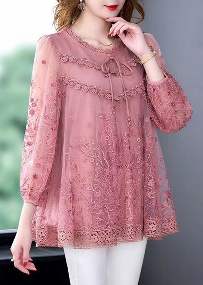 Well Tailored Top with a Graceful Silhouette