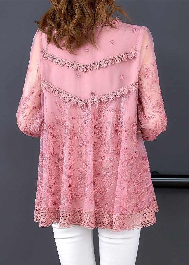Well Tailored Top with a Graceful Silhouette