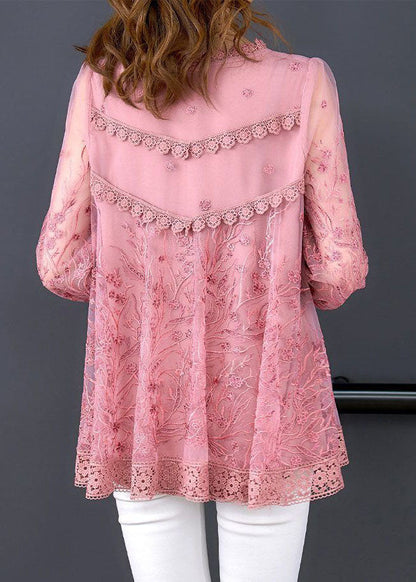 Well Tailored Top with a Graceful Silhouette
