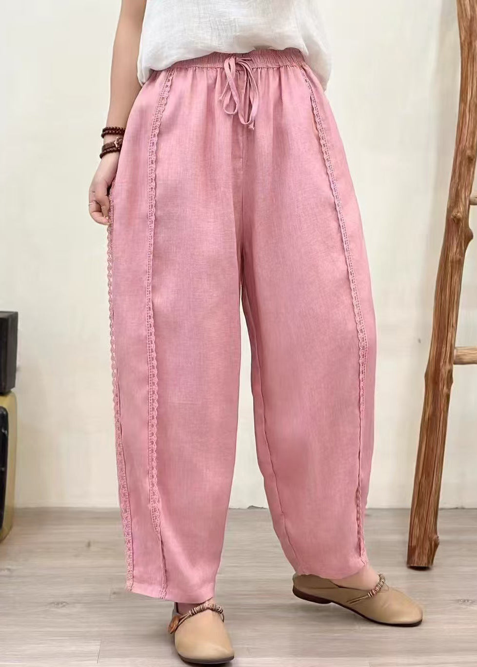 Elegantly Styled Pants for Everyday Wear
