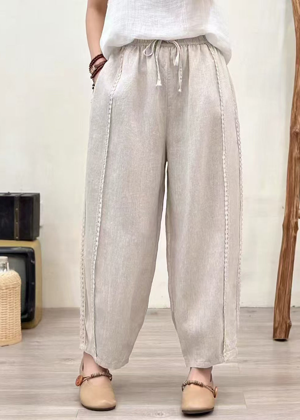 Elegantly Styled Pants for Everyday Wear
