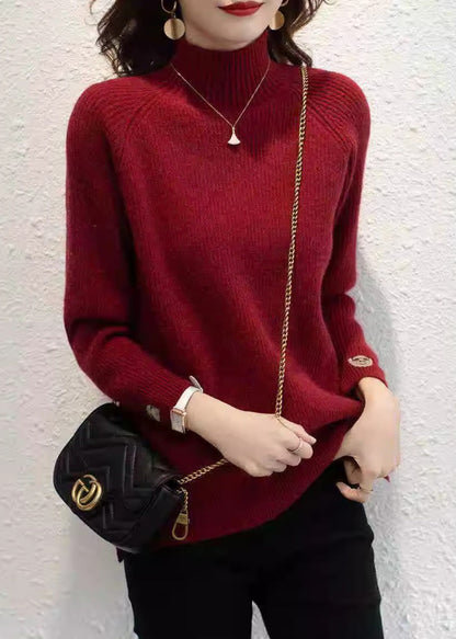 Well Tailored Sweater with a Graceful Silhouette
