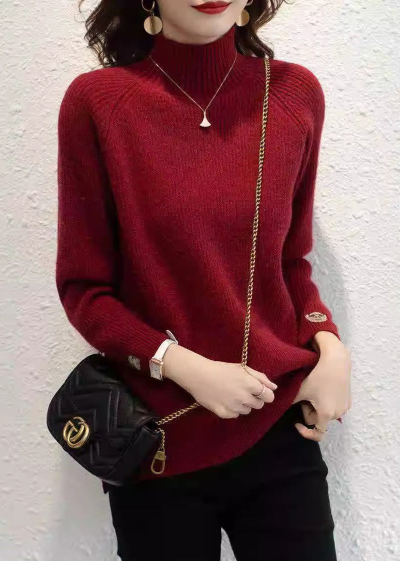 Well Tailored Sweater with a Graceful Silhouette