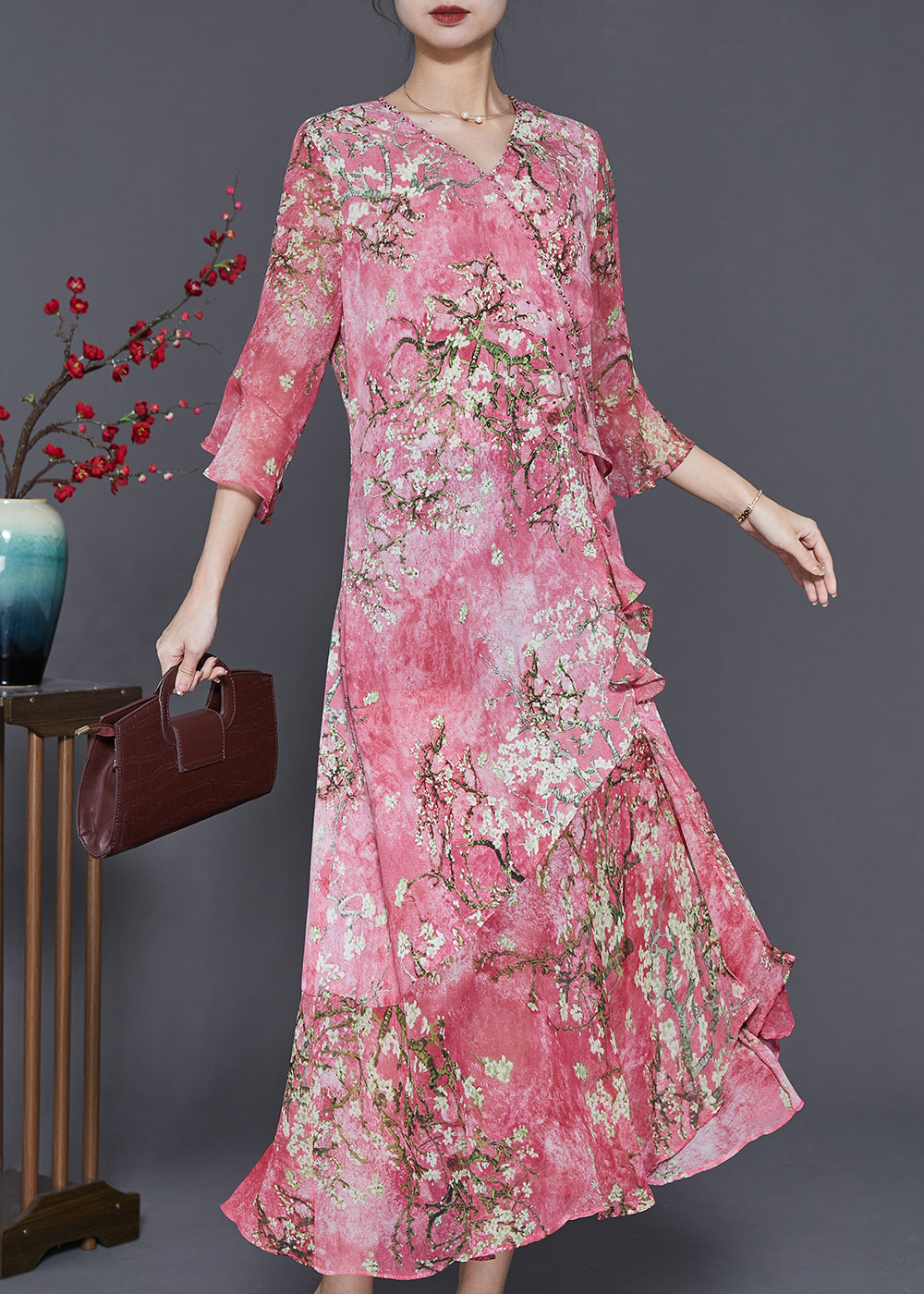 Sophisticated Dress with a Clean Classic Look