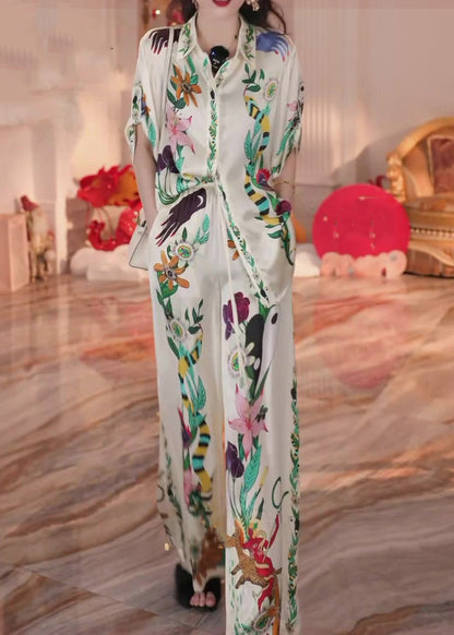 Sophisticated Garment with a Clean Classic Look