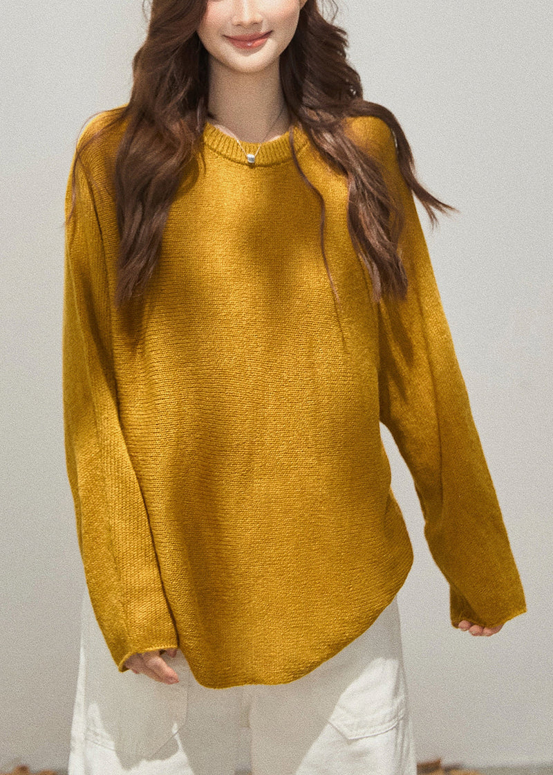 Classic Vintage Sweater with a Flattering Fit