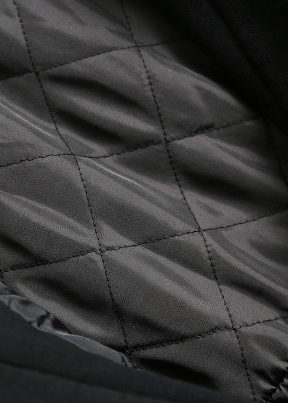 Effortlessly Elegant Coat with a Timeless Design