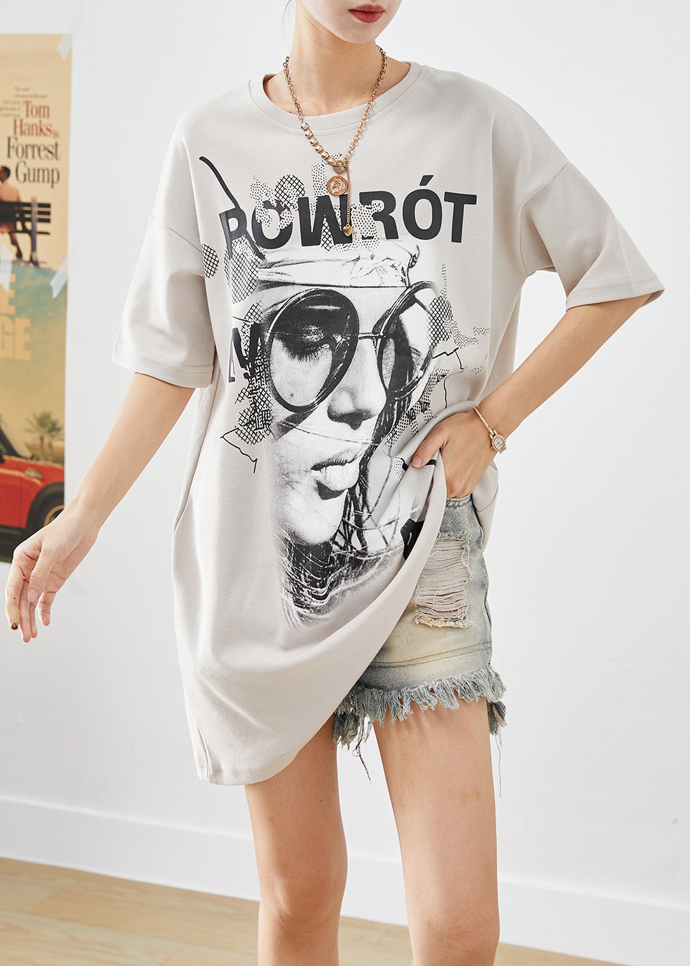 Sophisticated Garment with a Clean Classic Look