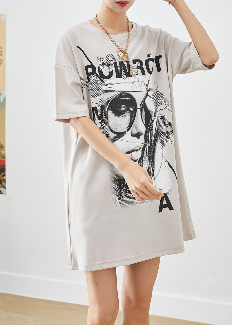 Sophisticated Garment with a Clean Classic Look