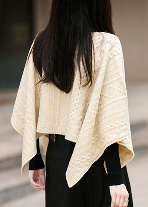 Well Tailored Sweater with a Graceful Silhouette