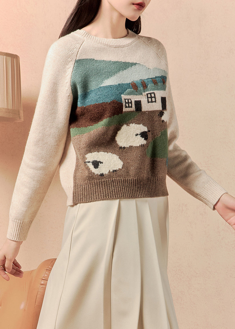 Well Tailored Sweater with a Graceful Silhouette