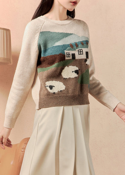 Well Tailored Sweater with a Graceful Silhouette