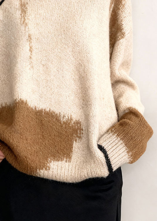 Classic Vintage Sweater with a Flattering Fit