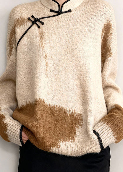 Classic Vintage Sweater with a Flattering Fit