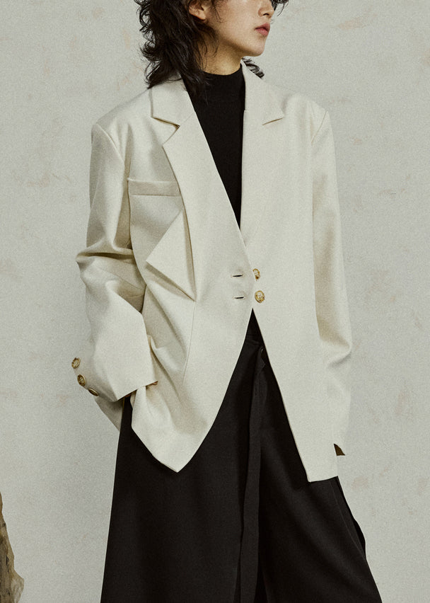 Classic Vintage Coat with a Flattering Fit