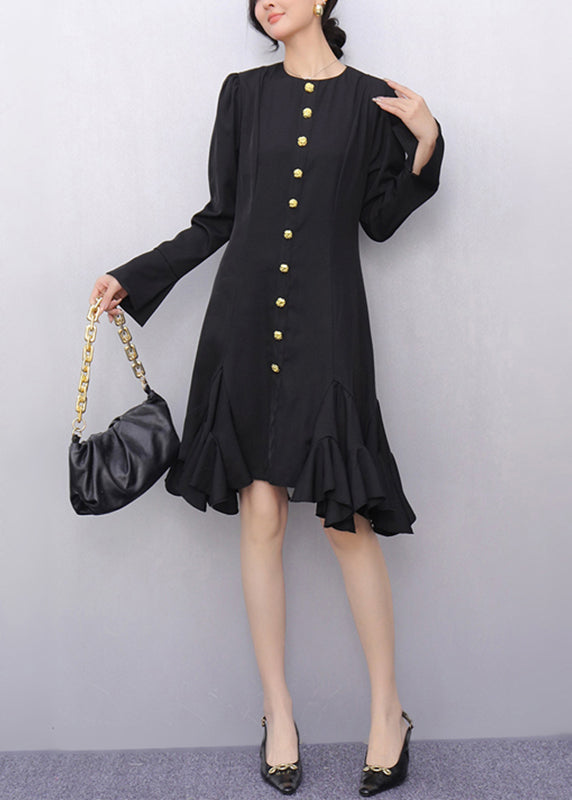 Beautifully Finished Dress in a Timeless Design