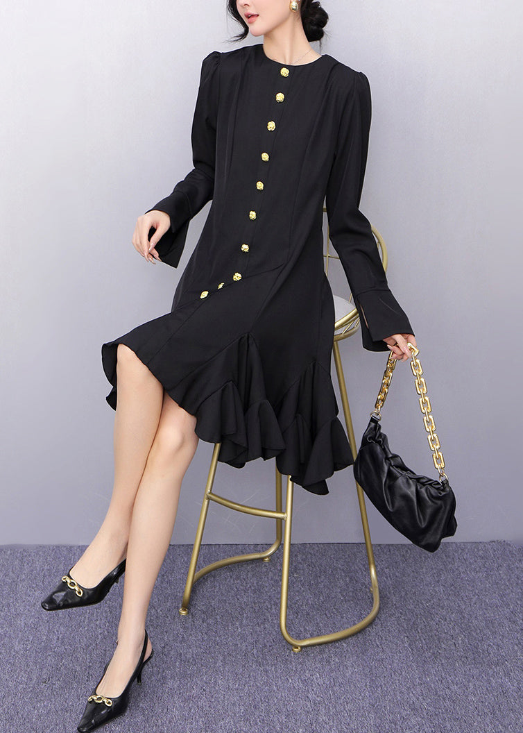 Beautifully Finished Dress in a Timeless Design