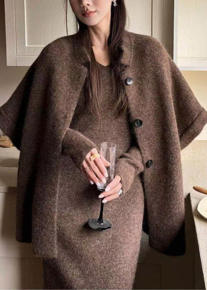 Effortlessly Elegant Garment with a Timeless Design