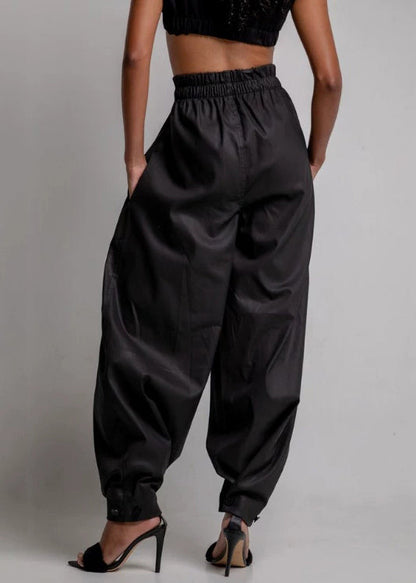 Beautifully Finished Pants in a Timeless Design