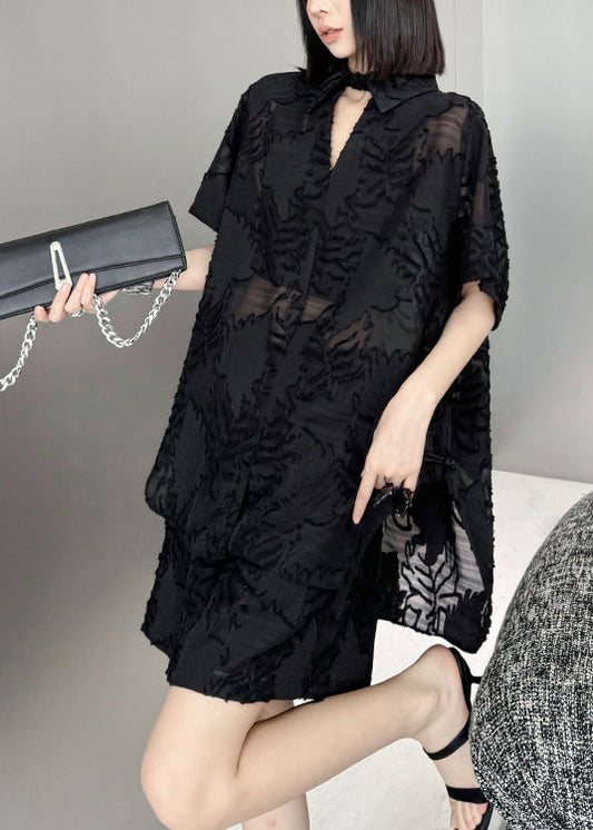 Effortlessly Elegant Top with a Timeless Design
