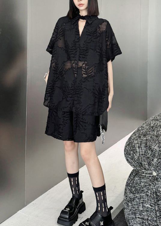 Effortlessly Elegant Top with a Timeless Design