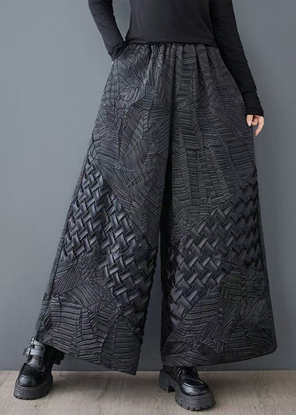 Well Tailored Pants with a Graceful Silhouette