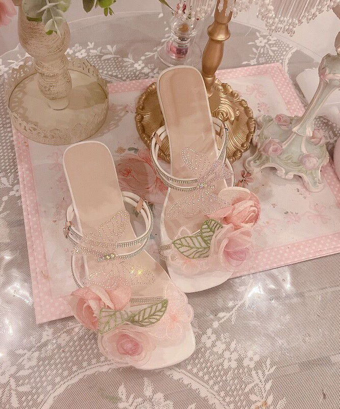 Graceful Orthopedic Sandals for Modern Look