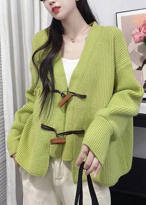 Well Tailored Cardigan with a Graceful Silhouette