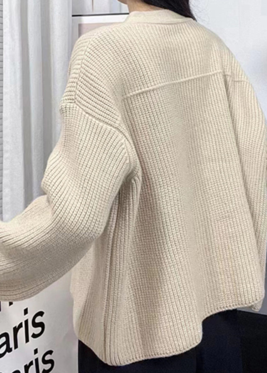 Elegantly Styled Cardigan for Everyday Wear