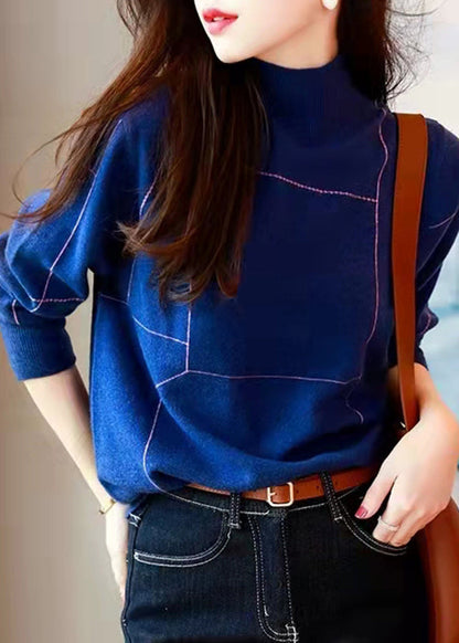 Well Tailored Sweater with a Graceful Silhouette