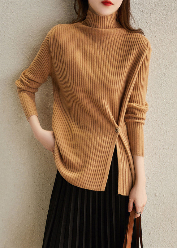 A Vintage Style Pullover with Delicate Timeless Details
