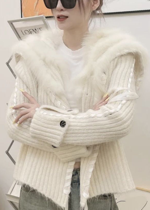 Classic Vintage Cardigan with a Flattering Fit