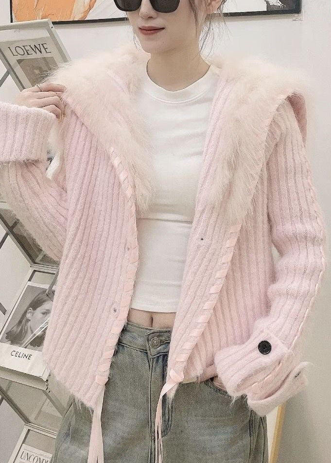 Classic Vintage Cardigan with a Flattering Fit