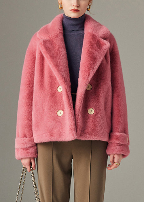 Well Tailored Coat with a Graceful Silhouette