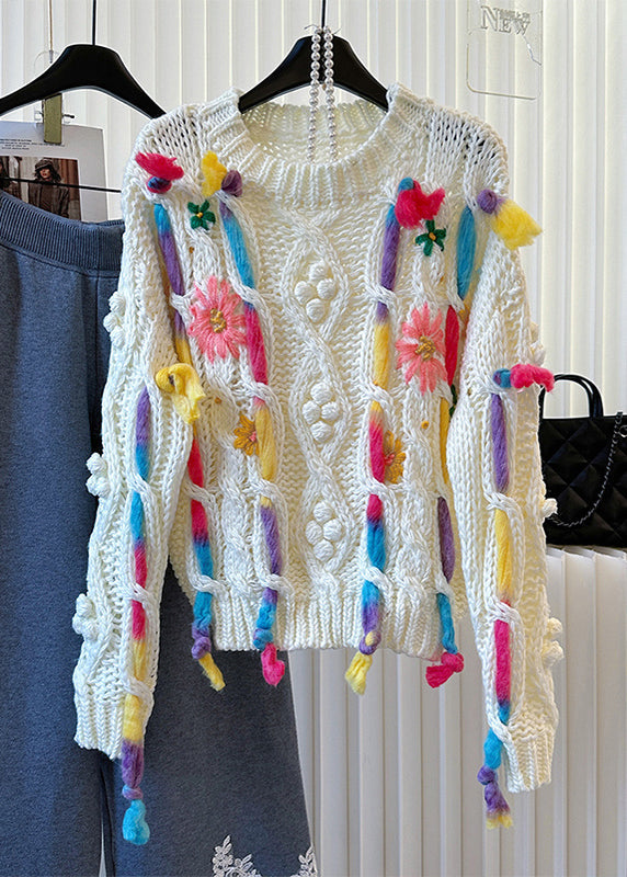 Well Tailored Sweater with a Graceful Silhouette