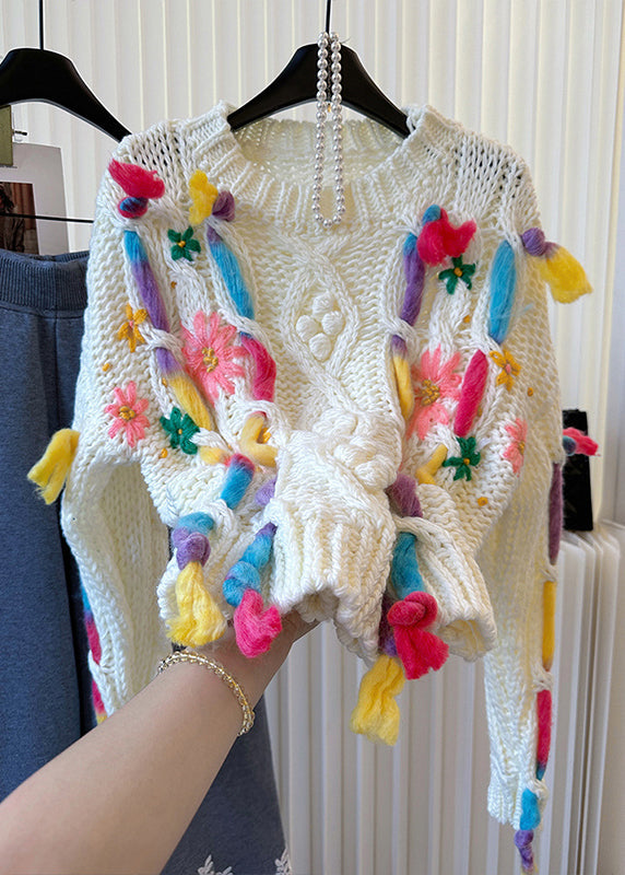 Well Tailored Sweater with a Graceful Silhouette
