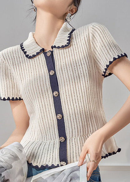 Effortlessly Elegant Top with a Timeless Design