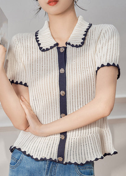 Effortlessly Elegant Top with a Timeless Design