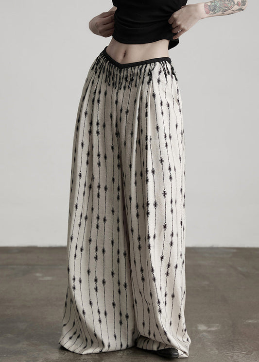 Beautifully Finished Pants in a Timeless Design
