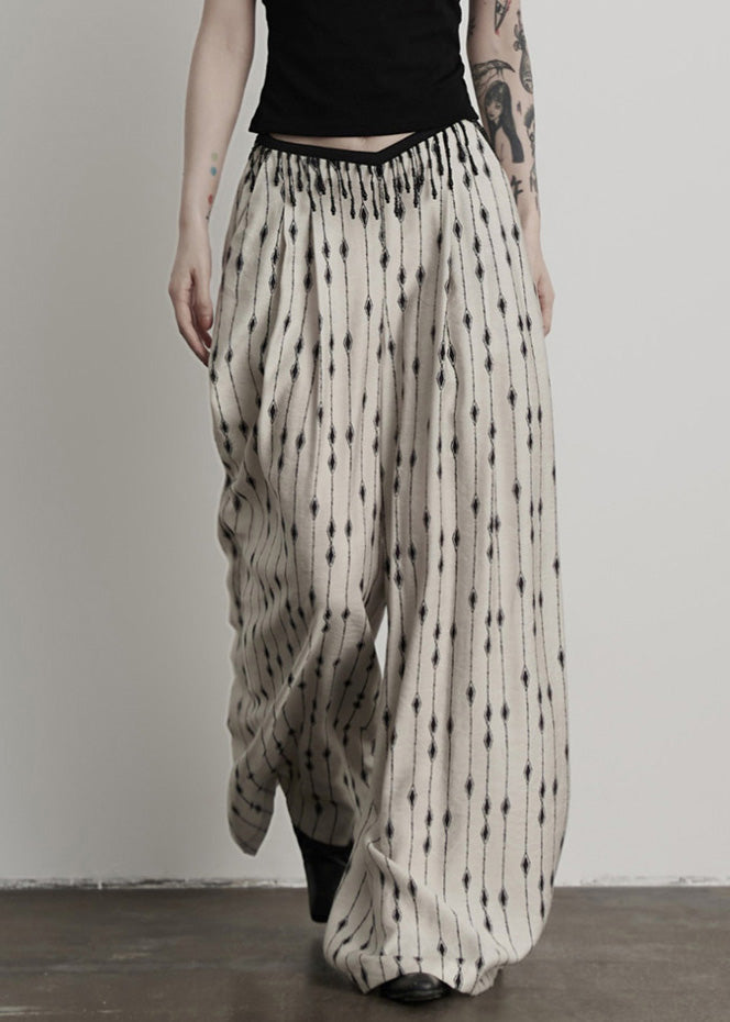 Beautifully Finished Pants in a Timeless Design