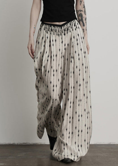 Beautifully Finished Pants in a Timeless Design