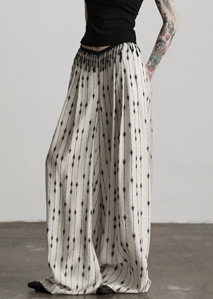 Beautifully Finished Pants in a Timeless Design