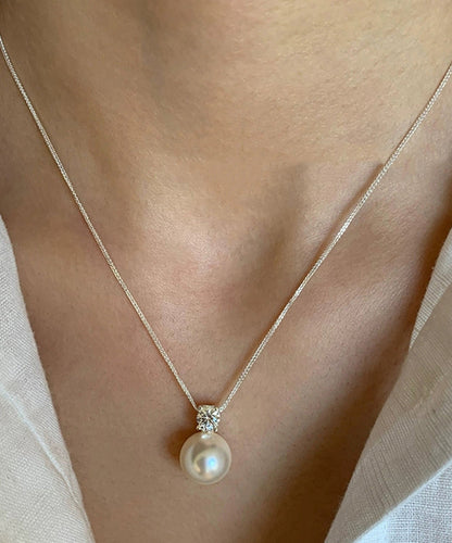 Stunning Silver Necklace for Daily Wear