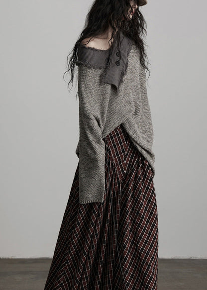 Well Tailored Sweater with a Graceful Silhouette