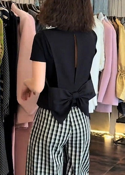 Well Tailored Coat with a Graceful Silhouette