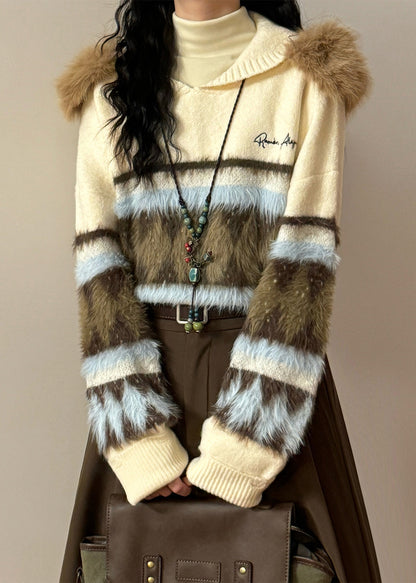 Well Tailored Sweater with a Graceful Silhouette